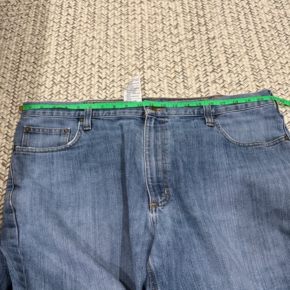Carhartt Medium Wash Relaxed Fit Jeans - Picture 10 of 12
